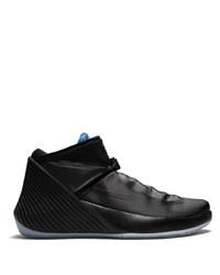 schwarze Sportschuhe von Jordan