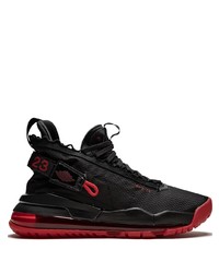 schwarze Sportschuhe von Jordan