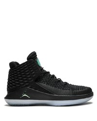 schwarze Sportschuhe von Jordan