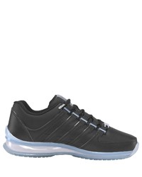 schwarze Sportschuhe von K-Swiss