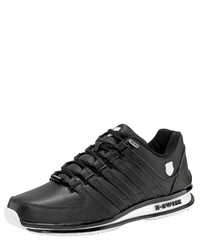 schwarze Sportschuhe von K-Swiss