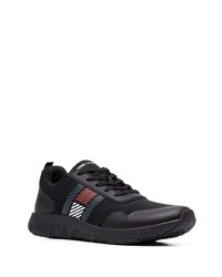 schwarze Sportschuhe von Tommy Hilfiger