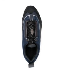 schwarze Sportschuhe von Roa