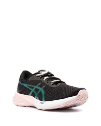 schwarze Sportschuhe von Asics