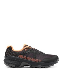 schwarze Sportschuhe von Mammut