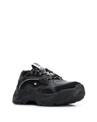 schwarze Sportschuhe von Tommy Jeans