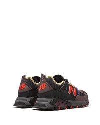 schwarze Sportschuhe von New Balance