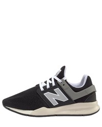 schwarze Sportschuhe von New Balance