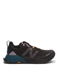 schwarze Sportschuhe von New Balance