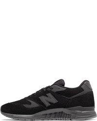 schwarze Sportschuhe von New Balance