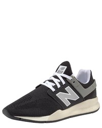 schwarze Sportschuhe von New Balance