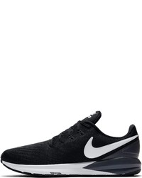 schwarze Sportschuhe von Nike