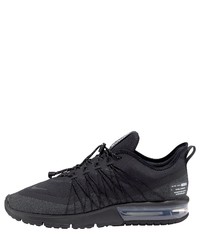 schwarze Sportschuhe von Nike