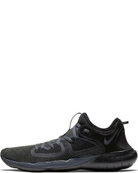 schwarze Sportschuhe von Nike