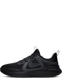 schwarze Sportschuhe von Nike