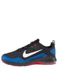 schwarze Sportschuhe von Nike