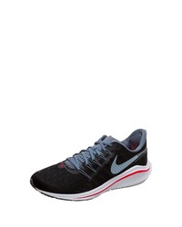 schwarze Sportschuhe von Nike