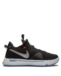 schwarze Sportschuhe von Nike