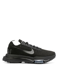 schwarze Sportschuhe von Nike