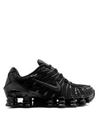 schwarze Sportschuhe von Nike