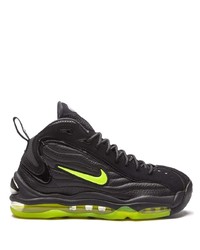 schwarze Sportschuhe von Nike