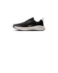 schwarze Sportschuhe von Nike
