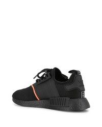 schwarze Sportschuhe von adidas