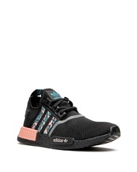 schwarze Sportschuhe von adidas