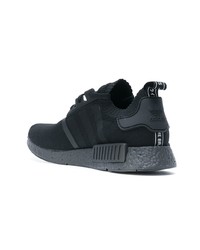 schwarze Sportschuhe von adidas