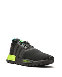 schwarze Sportschuhe von adidas