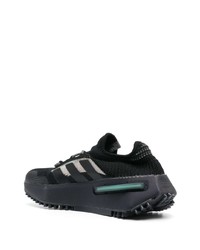 schwarze Sportschuhe von adidas