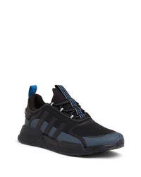 schwarze Sportschuhe von adidas