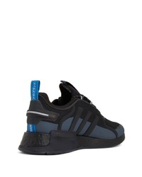 schwarze Sportschuhe von adidas