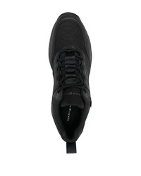 schwarze Sportschuhe von Tommy Hilfiger