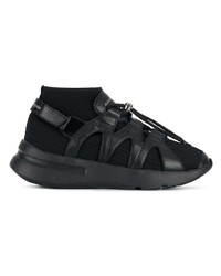 schwarze Sportschuhe von Alexander McQueen