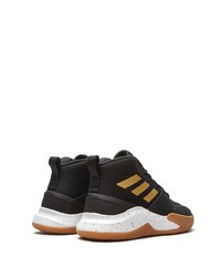 schwarze Sportschuhe von adidas