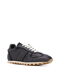 schwarze Sportschuhe von Maison Margiela