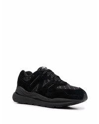 schwarze Sportschuhe von New Balance