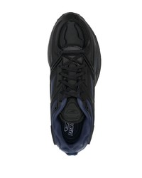 schwarze Sportschuhe von Reebok