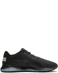 schwarze Sportschuhe von Puma