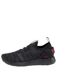 schwarze Sportschuhe von Puma