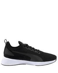 schwarze Sportschuhe von Puma