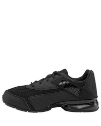 schwarze Sportschuhe von Puma