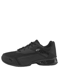 schwarze Sportschuhe von Puma