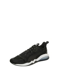 schwarze Sportschuhe von Puma