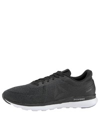 schwarze Sportschuhe von Reebok