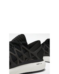 schwarze Sportschuhe von Reebok