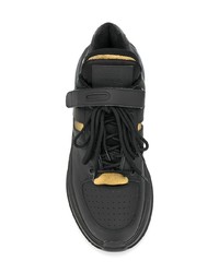 schwarze Sportschuhe von Maison Margiela