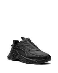 schwarze Sportschuhe von Puma