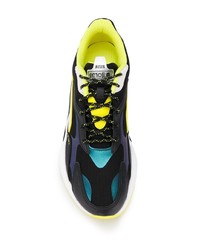 schwarze Sportschuhe von Puma